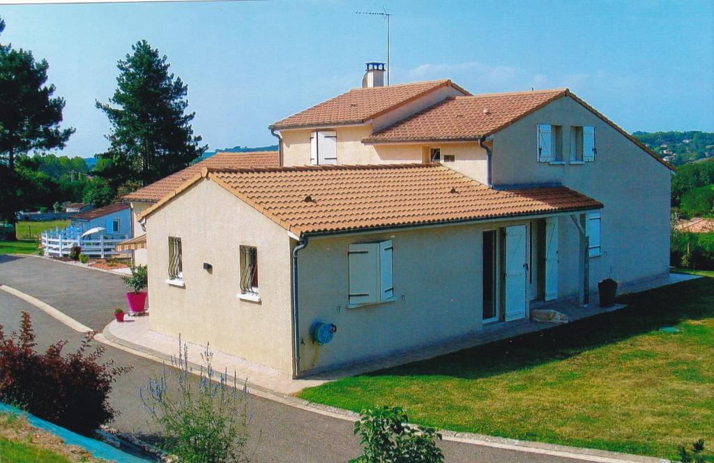 B&B / Chambre d'hôtes chambre d'hotes a nérac rapin nerac 47600 Nérac