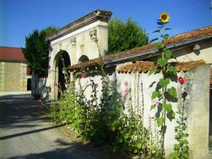 B&B / Chambre d'hôtes Chambre d'Hôtes Clos des Pierres Blanches 29, chemin du Dagneau 17520 Brie-sous-Archiac -1