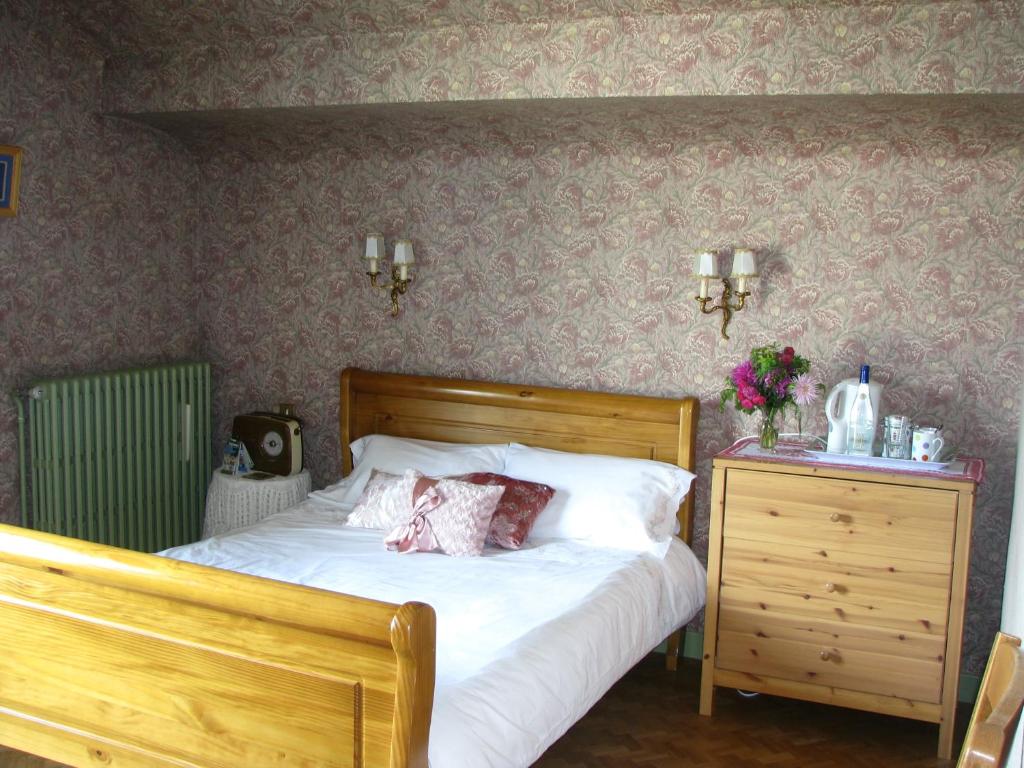 B&B / Chambre d'hôtes Chambre d'hôtes des Monédières 32 bis avenue Leon Vacher 19260 Treignac