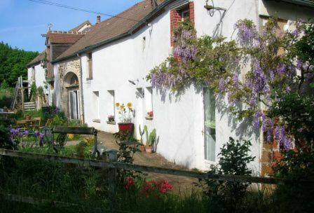 B&B / Chambre d'hôtes Chambre d'hôtes Ermitage Saint Romble Les Mauvrins 18300 Crézancy