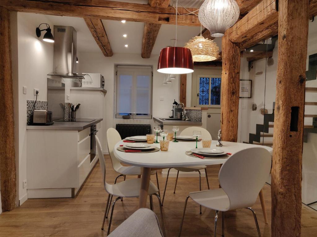 Chambre d'hôtes insolite dans un pigeonnier à 5 minutes de Marciac Gers