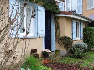 B&B / Chambre d'hôtes Chambre d'Hôtes - l'Ephémère 14 Rue de la Borie 87100 Limoges Limousin