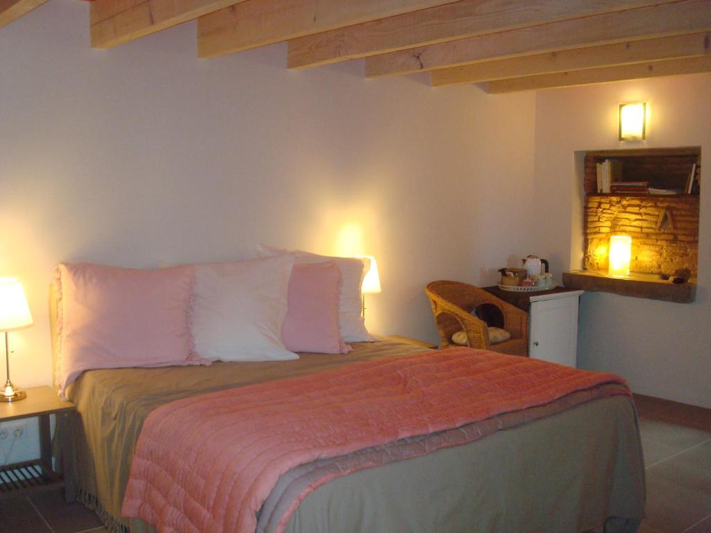 B&B / Chambre d'hôtes Chambre d'hôtes Les Plaisances Lieu dit Espagne 69640 Saint-Julien