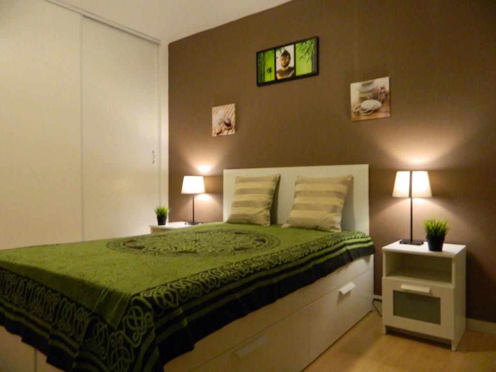 B&B / Chambre d'hôtes Chambre d'hôtes Zen & Appartement Zen Marseille 61 Avenue de St Just, Résidence le Parc des Chartreux - Bat A4 13013 Marseille