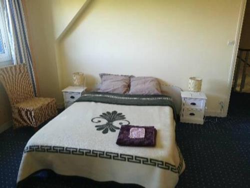 Chambre dans Maison fleurie et calme