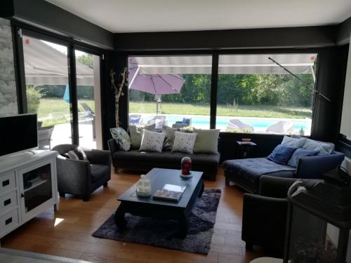 CHAMBRE DANS VILLA