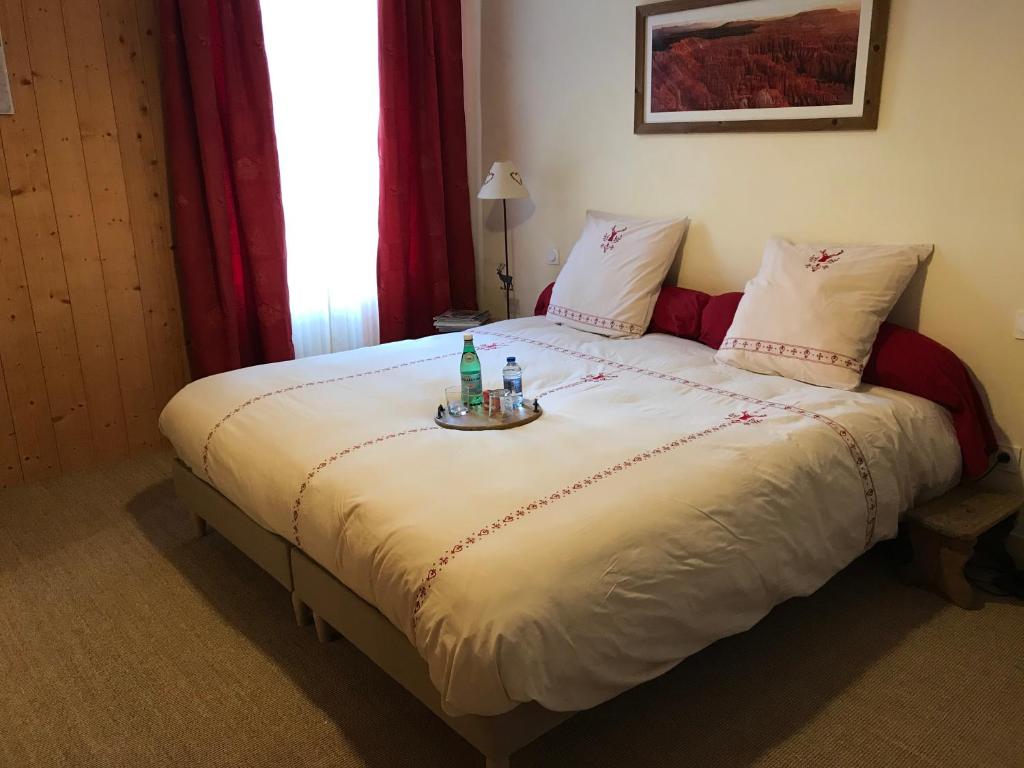 Chambre LA LONGERE LE CLOS DU BOURG 236 RUE PRINCIPALE, 38650 Treffort