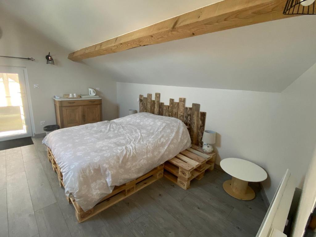 B&B / Chambre d'hôtes Chambre privative chez Toutoune 1699 Rue Devant 39140 Fontainebrux