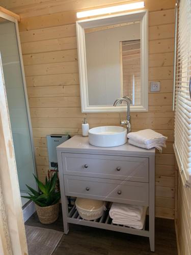 Chambre privée avec accès piscine