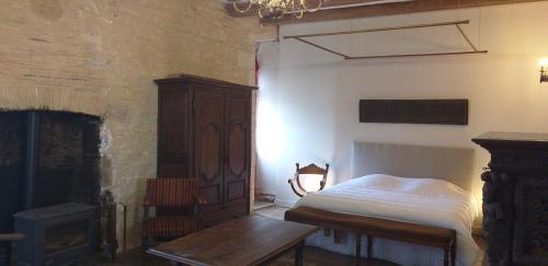 Chambre Renaissance au Château de Champagne-Mouton
