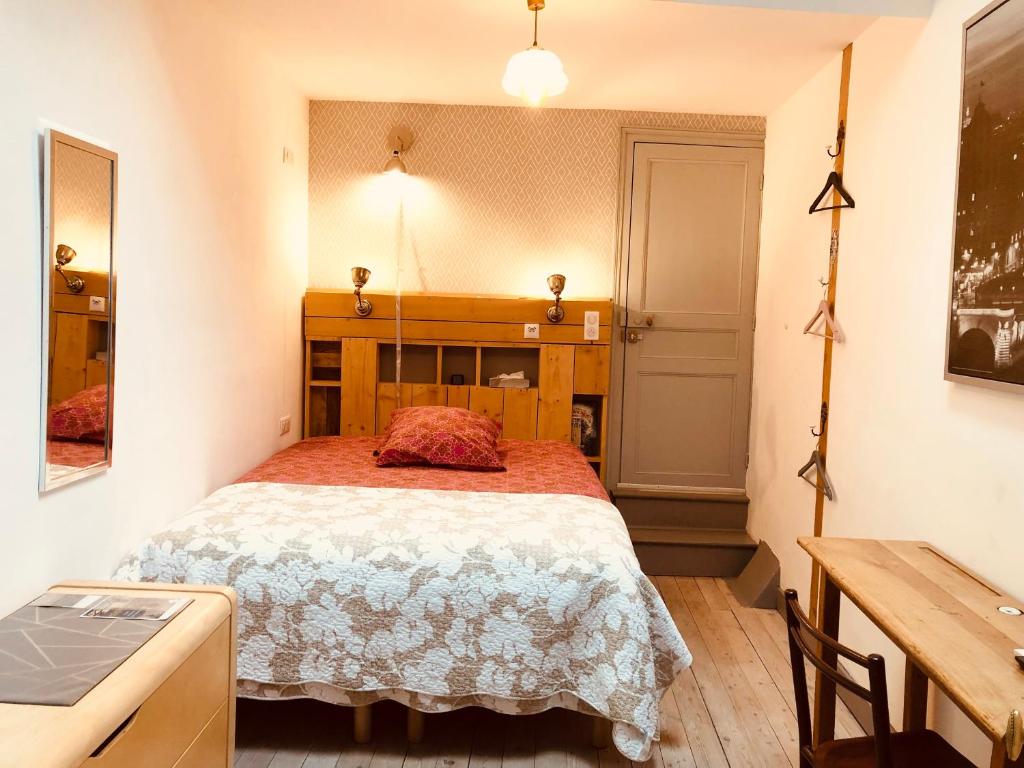 Chambre-studio Le 42 42 Rue Saint-hilaire, 28400 Nogent-le-Rotrou