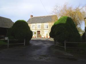 B&B / Chambre d'hôtes Chambres d'hôte Honey Orchard Farm 7 Loumel 50170 Vessey Normandie