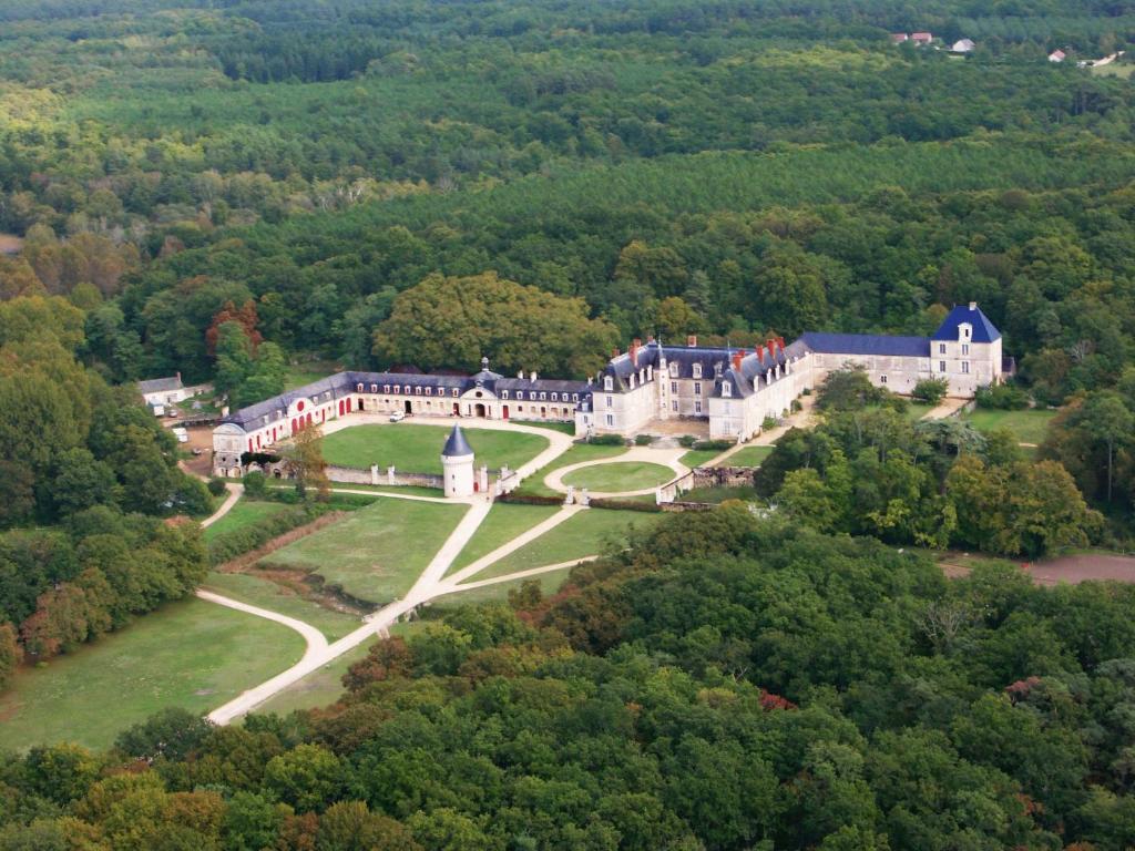 B&B / Chambre d'hôtes Chambres d'hôtes au Château de Gizeux Le Château 37340 Gizeux