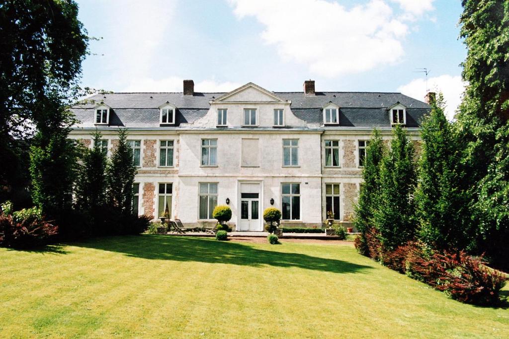 Chambres d'hôtes Château de Courcelette 17 rue Cesar Parent (Lannoy), 59390 Hem