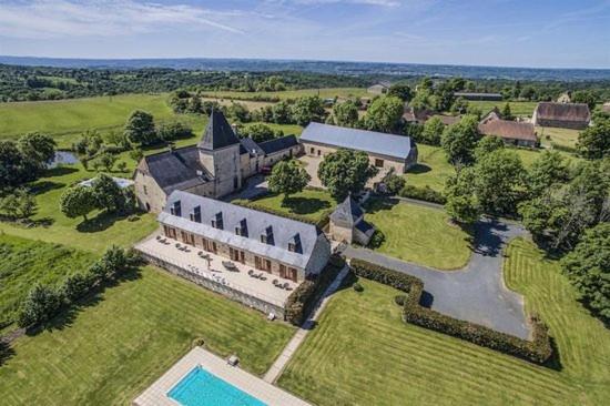 Chambres d'Hôtes - Château de Larre Lieu dit Larre, 24120 Châtres