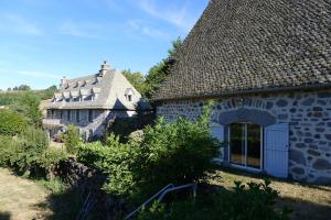 B&B / Chambre d'hôtes Chambres d’hôtes de Barathe 14 Route de Barathe lieu dit Barathe 15130 Giou-de-Mamou Auvergne