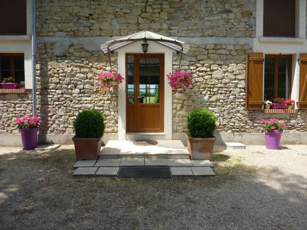 B&B / Chambre d'hôtes Chambres d'Hôtes de la Junchère La Junchère 18100 Saint-Hilaire-de-Court