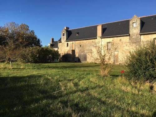 B&B / Chambre d'hôtes Chambres d’hôtes en campagne Vallette 49150 Chartrené -1