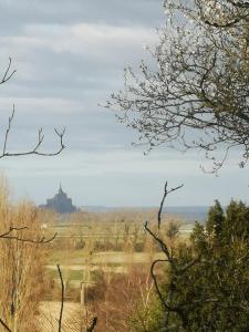 B&B / Chambre d'hôtes Chambres d'Hôtes Ferme de la Baie 1 La Rue 35610 Roz-sur-Couesnon Bretagne