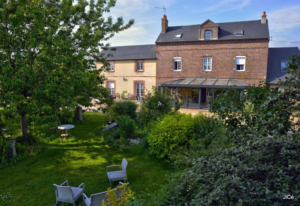 B&B / Chambre d'hôtes Chambres d'hôtes Ferme du Feugrès LE GRAND FEUGRES 27230 Saint Germain la campagne