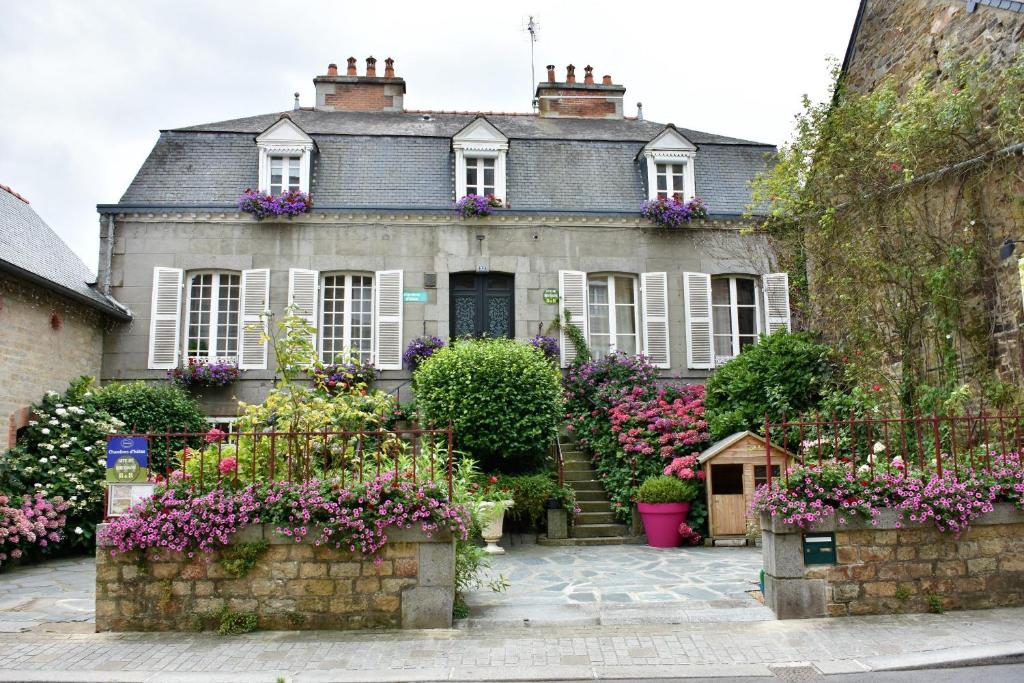 Chambres d'Hôtes l'Hermine 32, rue René Lehérissé, 35560 Antrain