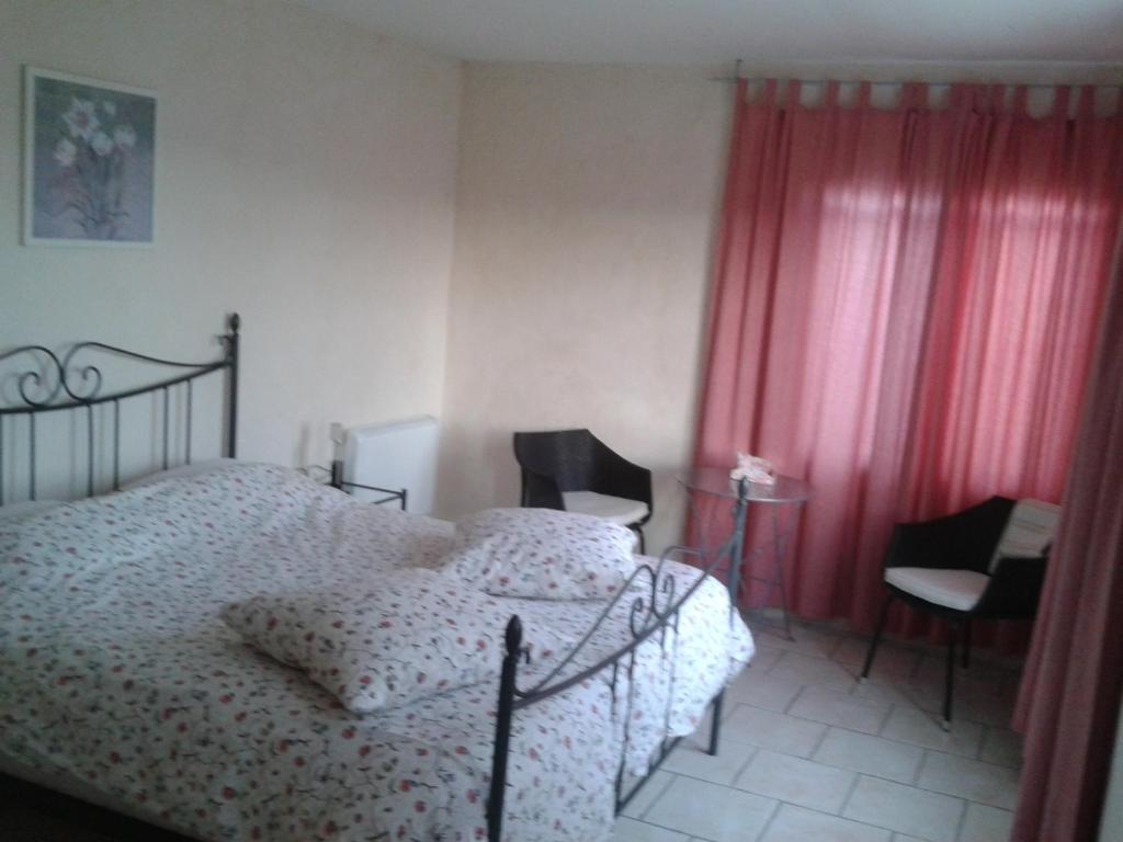 B&B / Chambre d'hôtes Chambres d'hôtes La Prairie La Chatillonne, Route d'Arbignieu 01300 Belley