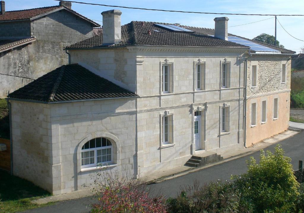 B&B / Chambre d'hôtes Chambres d'Hôtes Le Bourdieu Le Bourdieu 33760 Soulignac