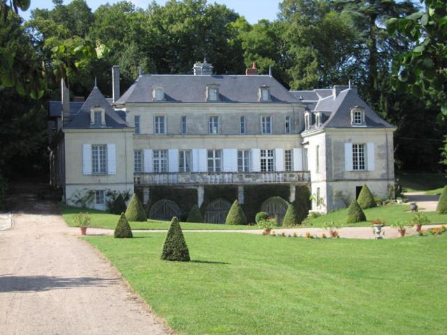 Chambres d'Hôtes Le Château de la Plante 31 route de la Plante, 86540 Thuré