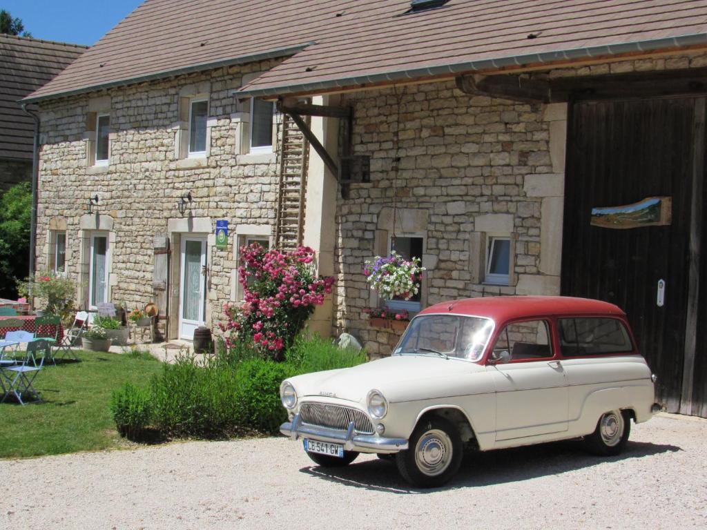 Chambres d'hôtes Les Arondelles 423 rue Jean Jaurès, 71530 Virey-le-Grand