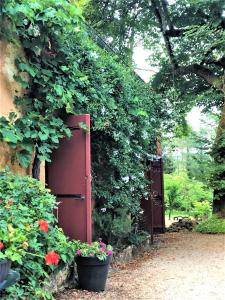 B&B / Chambre d'hôtes Chambres d'hotes Les Coustilles 125 Chemin du Renard 24510 Saint-Alvère Aquitaine