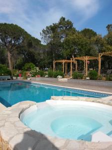 B&B / Chambre d'hôtes Chambres d'Hôtes Les Mayombes Quartier Le Blavet 83520 Roquebrune-sur Argens Provence-Alpes-Côte d\'Azur