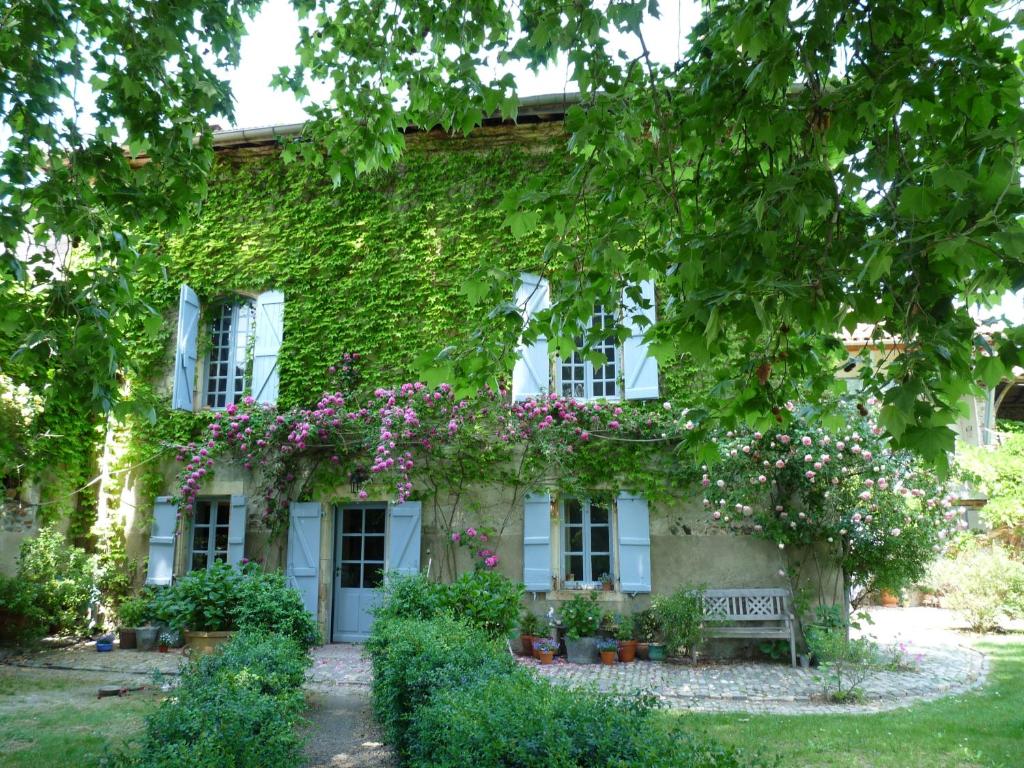 B&B / Chambre d'hôtes Chambres d'hôtes Les Pesques Les Pesques 334 chemin de cachan 31220 Palaminy