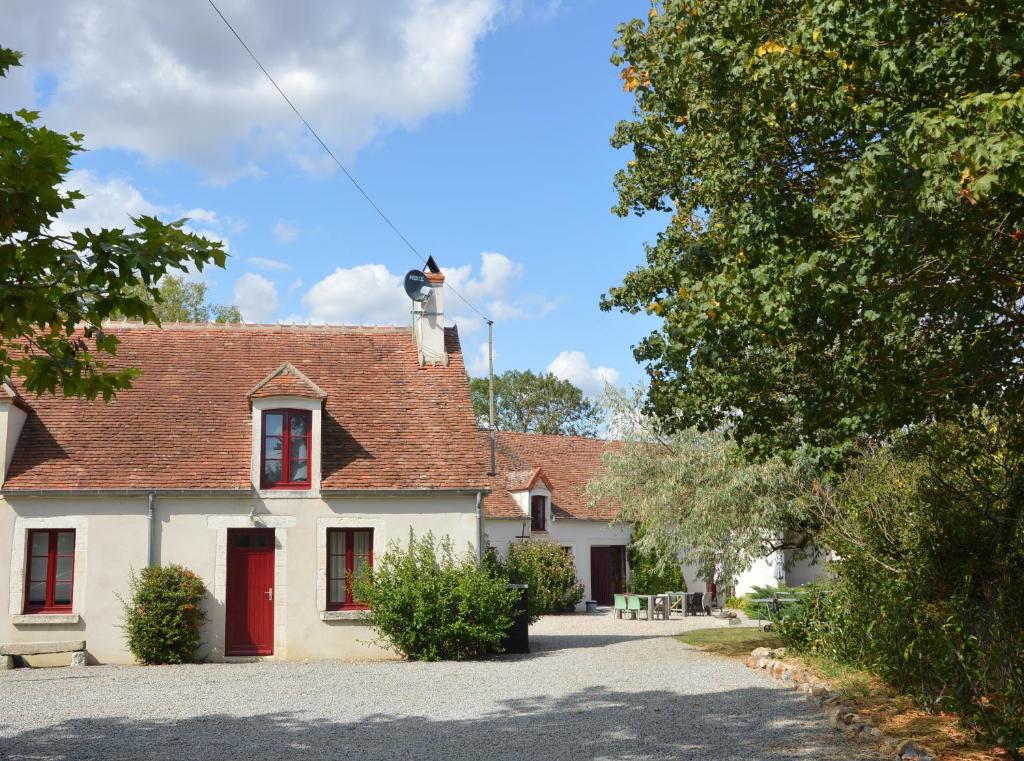 B&B / Chambre d'hôtes Chambres d'hôtes Maison Les Galettes Les Galettes 18170 Rezay