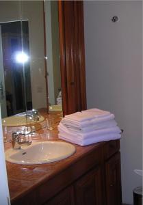 B&B / Chambre d'hôtes Chambres d'Hôtes Oyhanartia Oyhanartia 64120 Larceveau-Arros-Cibits Aquitaine