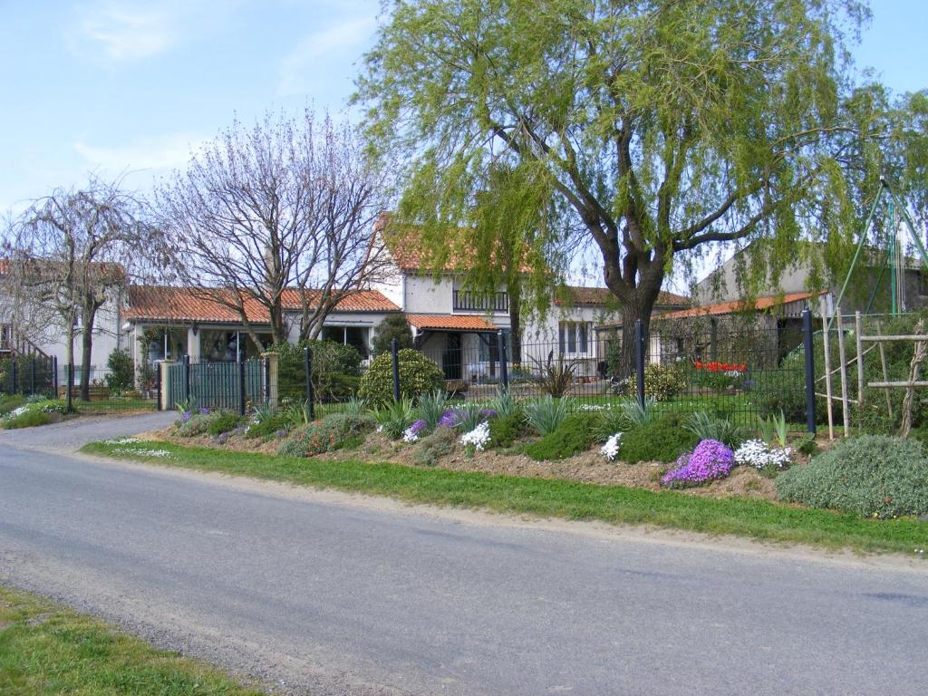 Chambres d'Hôtes Vignes et Loire La Galoire, 49530 Drain