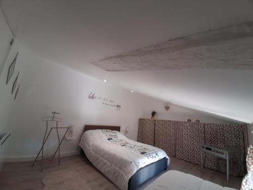 B&B / Chambre d'hôtes chambres des cordeliers 8 Rue des Cordeliers 84600 Valréas Provence-Alpes-Côte d\'Azur