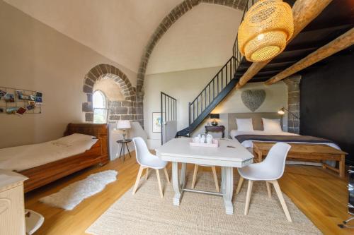 Chambres et maisons d'hôtes du Prieuré de la Bajasse - Le 1150