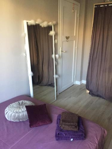Charmante chambre privée 5/10 mn du CentreVille/Port-Jardin/Parking