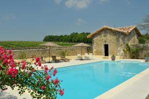 B&B / Chambre d'hôtes Chateau Carbonneau Chateau Carbonneau 33890 Pessac-sur-Dordogne Aquitaine