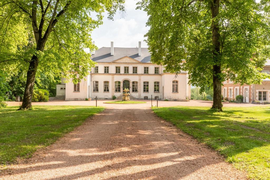 Château de Charmeil- Vichy chambres d'hôtes 12 Rue du Château, 03110 Charmeil