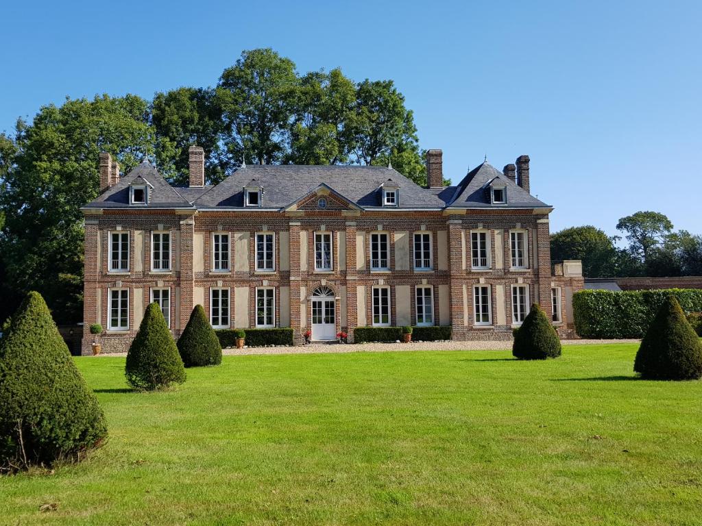 B&B / Chambre d'hôtes Château de Cleuville 655 Route du Château 76450 Cleuville