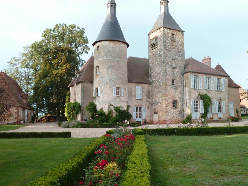 B&B / Chambre d'hôtes Château de Clusors Clusors 03210 Saint-Menoux