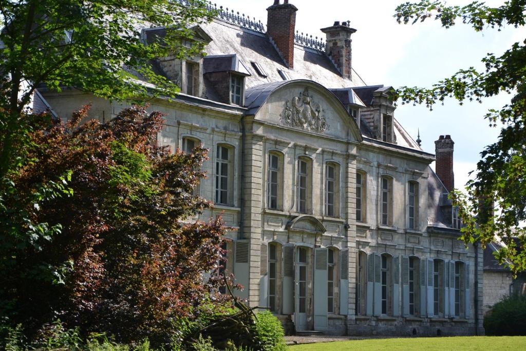 B&B / Chambre d'hôtes Château de Contay - depuis 1753 4 Rue du Château 80560 Contay
