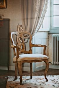 B&B / Chambre d'hôtes Château de Crazannes 24, rue du Château 17350 Crazannes -1