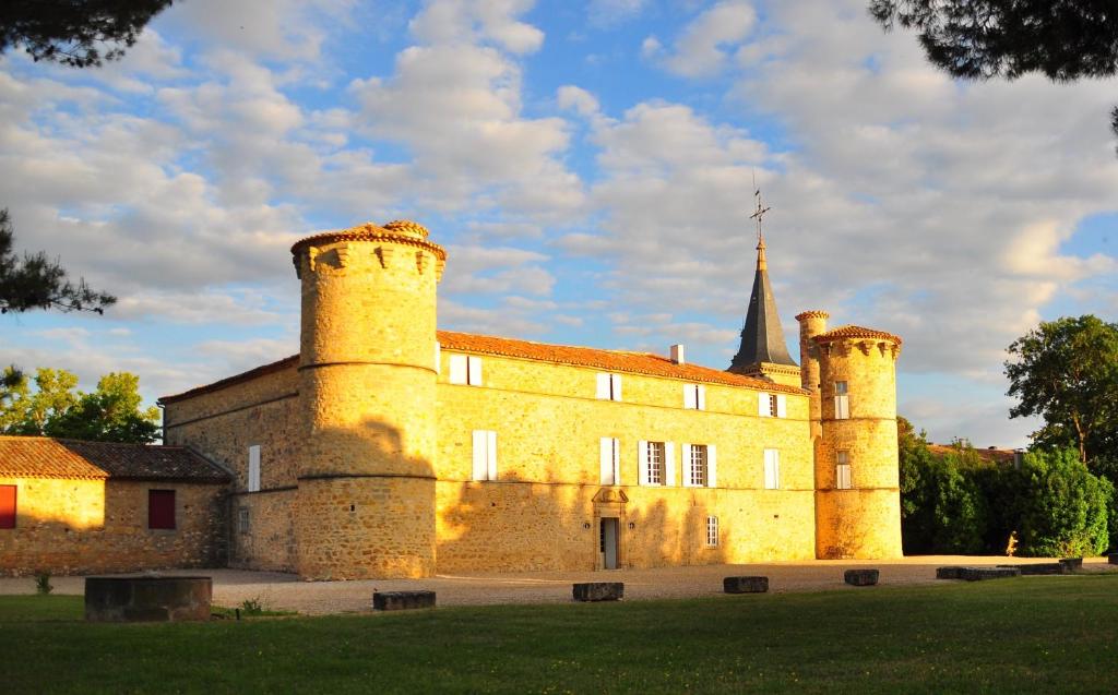 B&B / Chambre d'hôtes Château de Jonquières - Hérault 26 Grand Rue 34725 Jonquières