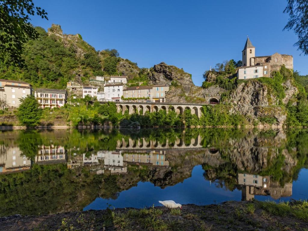 Chateau de Joyeux - Chambres d'Hotes