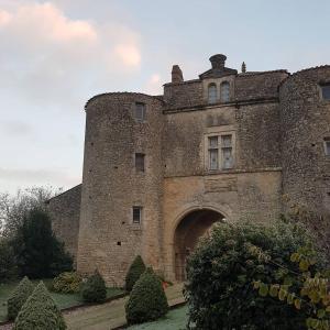 B&B / Chambre d'hôtes Château de la Cressonnière La Cressonnière 85410 Antigny Pays de la Loire