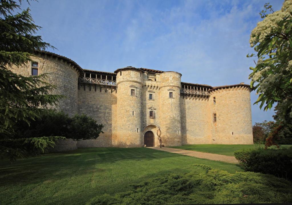 B&B / Chambre d'hôtes château de Mauriac lieu dit Mauriac Château de Mauriac 81600 Senouillac