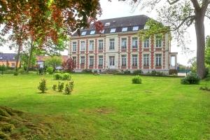 Chateau de Moulin le Comte