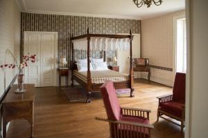 B&B / Chambre d'hôtes Château de Piolant LIEU DIT PIOLANT 86220 Dangé -1